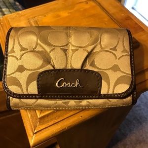 Classic Coach Signature Small Wallet